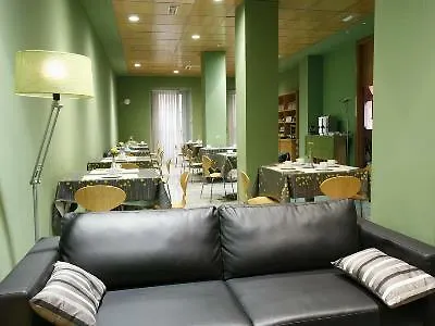 Room Select Bilbao Spanien
